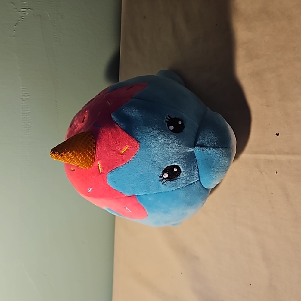 Ice cream whale stuffed animal - Picture 1 of 2